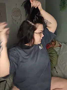 Saucy-Serenity online show from 05.17.26