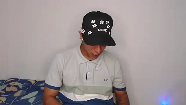 Monkey uchiha777 online show from 11.18.25