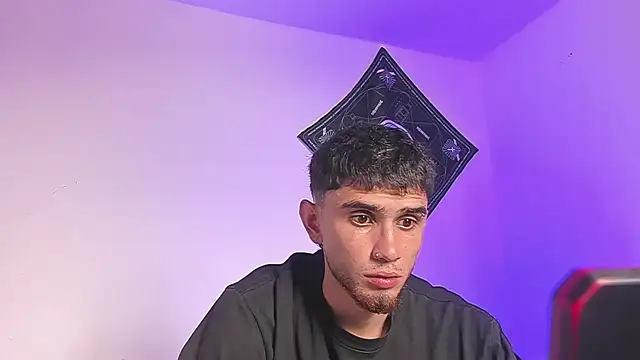 Snapshot of samevansx_ chatting on 06.18.26 samevansx online show from 06.18.26