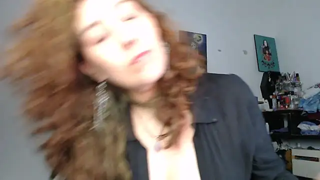 Snapshot of Luz_delunaa chatting on 04.01.26 Luz delunaa online show from 04.01.26