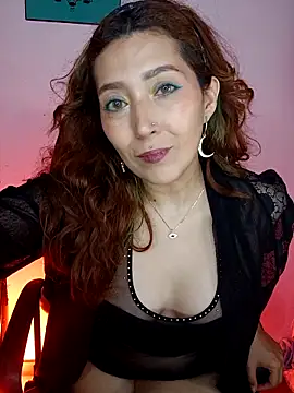 Snapshot of Luz_delunaa chatting on 05.14.26 Luz delunaa online show from 05.14.26
