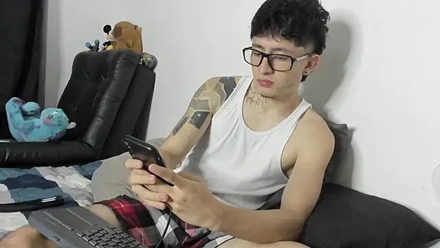 troy rouge online show from 03.19.26