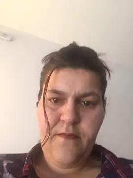 Snapshot of Curvy-Essex-Milf chatting on 03.08.25 Curvy-Essex-Milf online show from 03.08.25