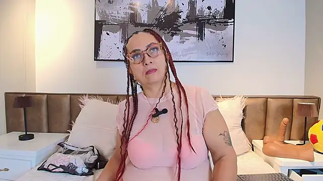 Snapshot of AlessandraLeroy chatting on 06.15.26 AlessandraLeroy online show from 06.15.26