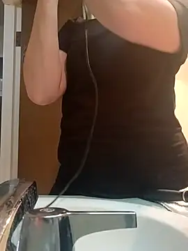 KITTYBOOBOOFUXX online show from 11.18.25