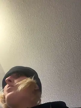 KITTYBOOBOOFUXX online show from 12.16.25