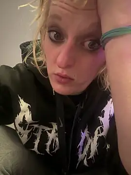 KITTYBOOBOOFUXX online show from 12.22.25