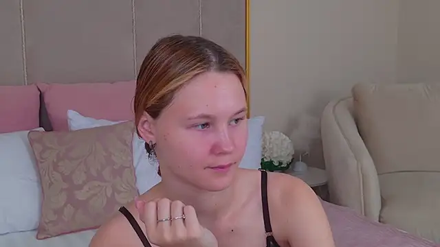 AmeliRoyse online show from 06.17.26