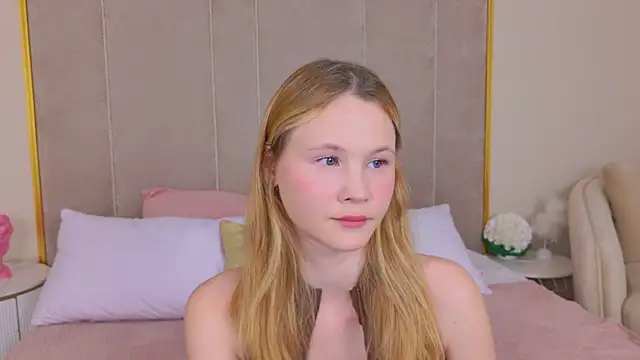 Snapshot of AmeliRoyse chatting on 06.26.26 AmeliRoyse online show from 06.26.26