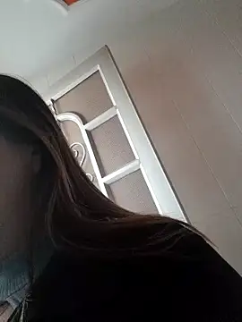 Snapshot of Luna-nevada chatting on 10.30.25 Luna-nevada online show from 10.30.25