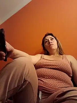 Snapshot of Luna-nevada chatting on 11.01.25 Luna-nevada online show from 11.01.25