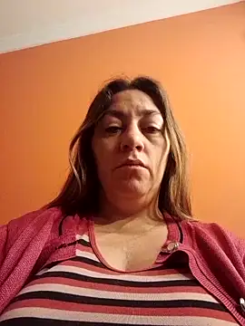 Snapshot of Luna-nevada chatting on 11.05.25 Luna-nevada online show from 11.05.25