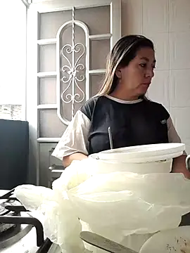 Snapshot of Luna-nevada chatting on 11.08.25 Luna-nevada online show from 11.08.25