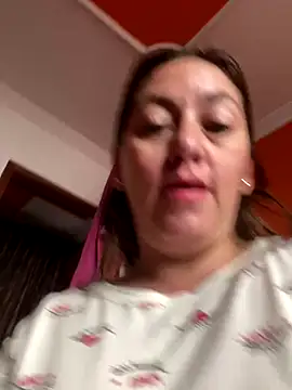 Snapshot of Luna-nevada chatting on 11.14.25 Luna-nevada online show from 11.14.25