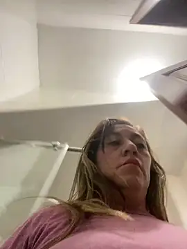 Snapshot of Luna-nevada chatting on 02.11.26 Luna-nevada online show from 02.11.26