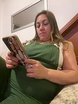 Snapshot of Luna-nevada chatting on 02.14.26 Luna-nevada online show from 02.14.26