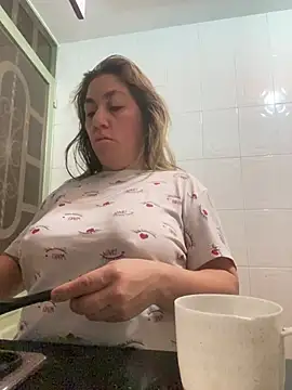 Snapshot of Luna-nevada chatting on 02.18.26 Luna-nevada online show from 02.18.26