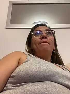 Snapshot of Luna-nevada chatting on 03.08.26 Luna-nevada online show from 03.08.26