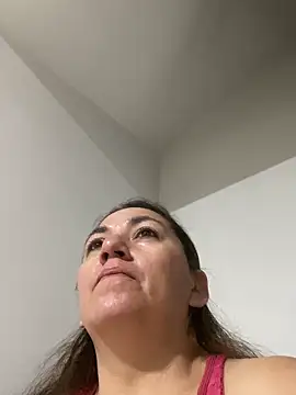 Snapshot of Luna-nevada chatting on 06.18.26 Luna-nevada online show from 06.18.26