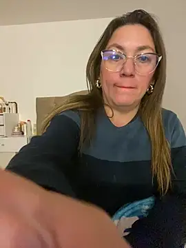 Snapshot of Luna-nevada chatting on 07.30.26 Luna-nevada online show from 07.30.26
