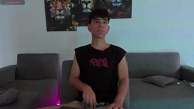 Snapshot of JesusA_94 chatting on 03.12.25 JesusA 94 online show from 03.12.25