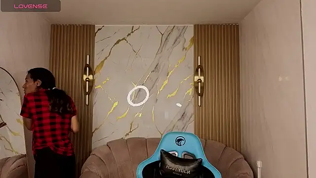 Snapshot of _wendy_b chatting on 11.07.25 wendy b online show from 11.07.25