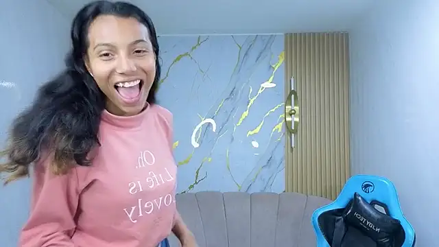 Snapshot of _wendy_b chatting on 11.13.25 wendy b online show from 11.13.25