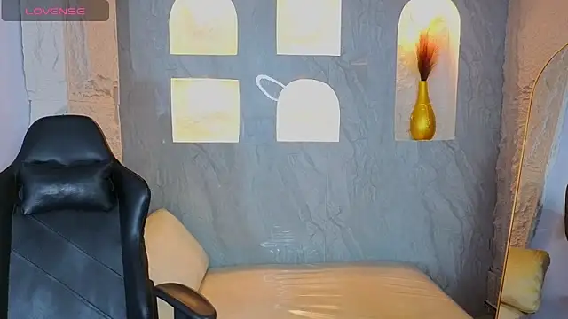 Snapshot of _wendy_b chatting on 02.02.26 wendy b online show from 02.02.26