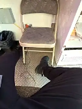 Snapshot of Gotabodiee chatting on 12.22.25 Gotabodiee online show from 12.22.25