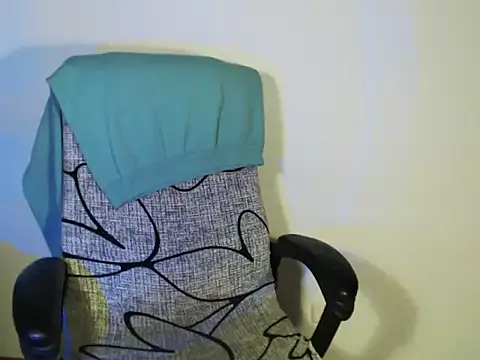 Snapshot of Hannah_Kiim chatting on 03.09.26 Hannah Kiim online show from 03.09.26