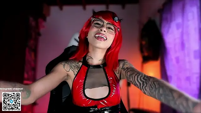 Snapshot of sofiafenty chatting on 02.04.26 sofiafenty online show from 02.04.26