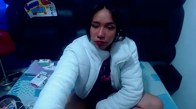 Snapshot of XxxReinaSexyBodyxxX777 chatting on 03.11.25 XxxReinaSexyBodyxxX777 online show from 03.11.25