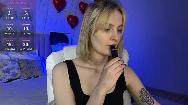  Vikky Moon  online show from 03.16.26