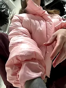 Bella Gloria online show from 11.26.25