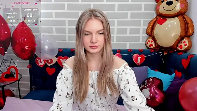 EvelineAmore online show from 02.08.26