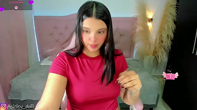 Snapshot of Ashley_dolll chatting on 07.15.26 Ashley dolll online show from 07.15.26