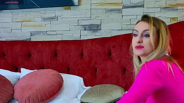 Helen Ceccile online show from 03.10.25