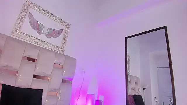 Lola Blondie online show from 04.07.26