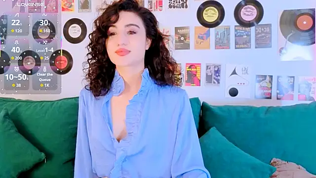 Maya Rogerss online show from 05.13.26