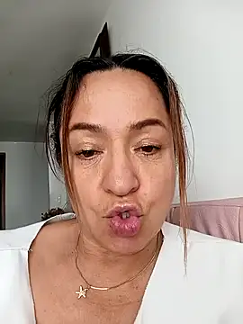 weet Evans    online show from 02.06.26