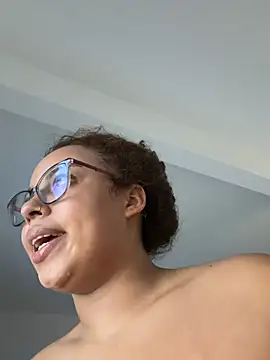 AlesiaCooper online show from 05.06.26