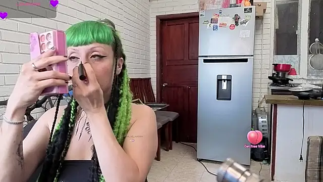 freyaa sorcerees online show from 10.04.25