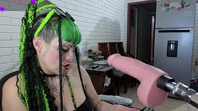 freyaa sorcerees online show from 10.06.25