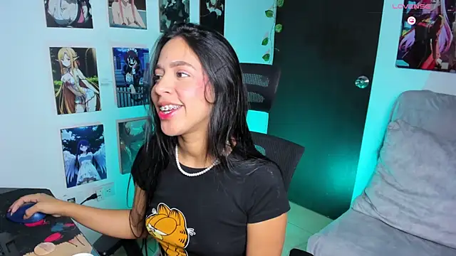 Vickysth online show from 04.28.26