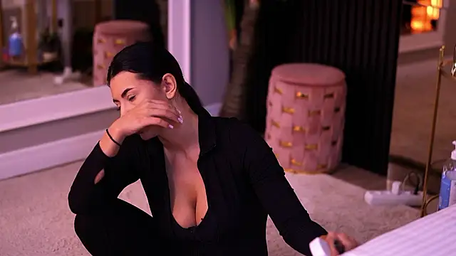 TanyaVonDe online show from 03.17.26