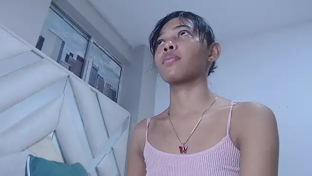 willow smitt online show from 04.21.26