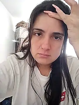 Seet Hanna online show from 09.11.25