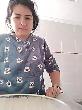 Seet Hanna online show from 01.08.26