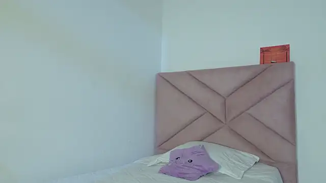 eva sin18 online show from 04.25.26