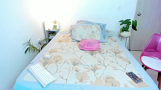 roxy hell online show from 02.20.26